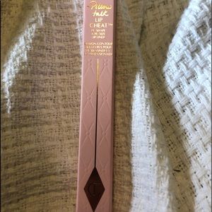 Charlotte Tilbury lip cheat lip liner